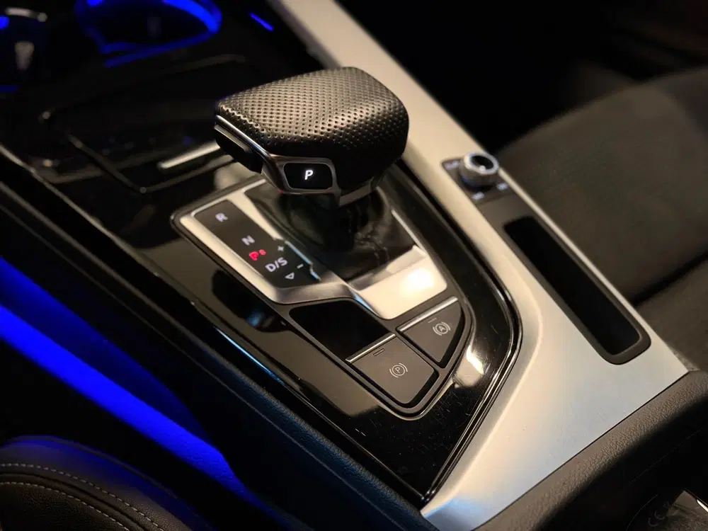 Audi A4 40 TFSI quattro 3X S-Line uit 2021, foto 19