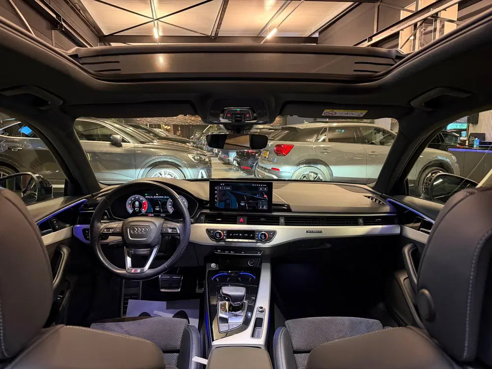 Audi A4 40 TFSI quattro 3X S-Line uit 2021, foto 3