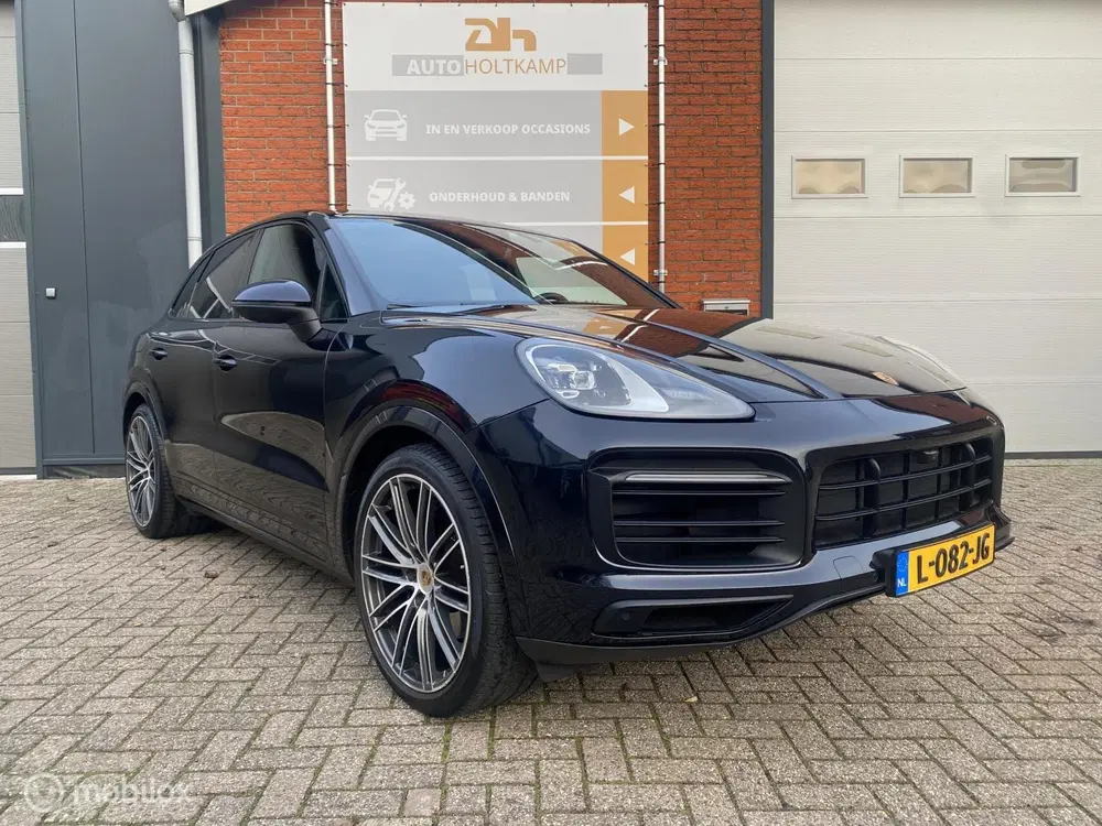 Porsche Cayenne 3.0 E-Hybrid PANO LUCHT BTW NL-AUTO uit 2021