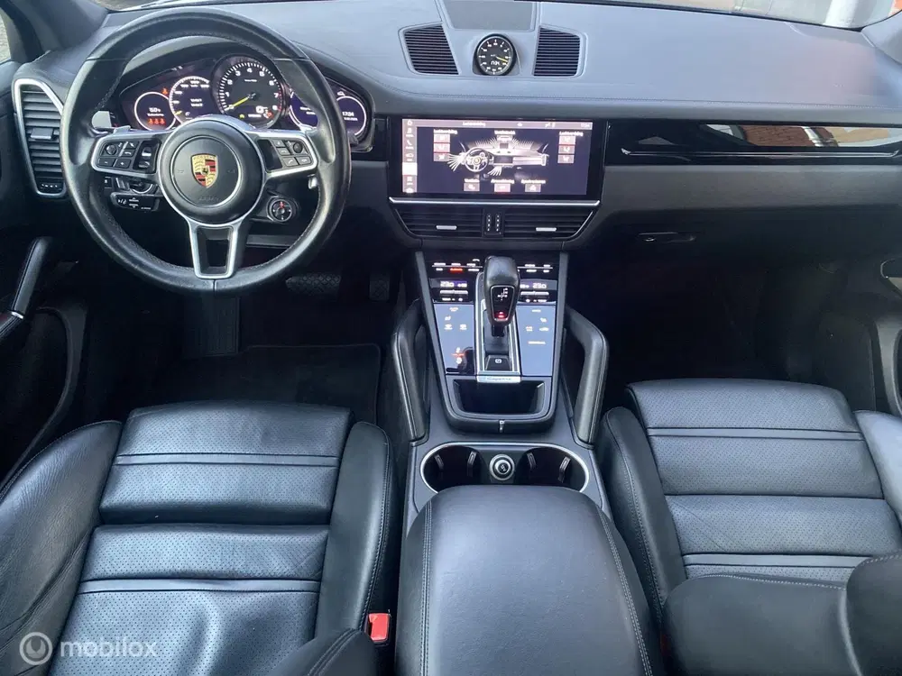 Porsche Cayenne 3.0 E-Hybrid PANO LUCHT BTW NL-AUTO uit 2021, foto 11