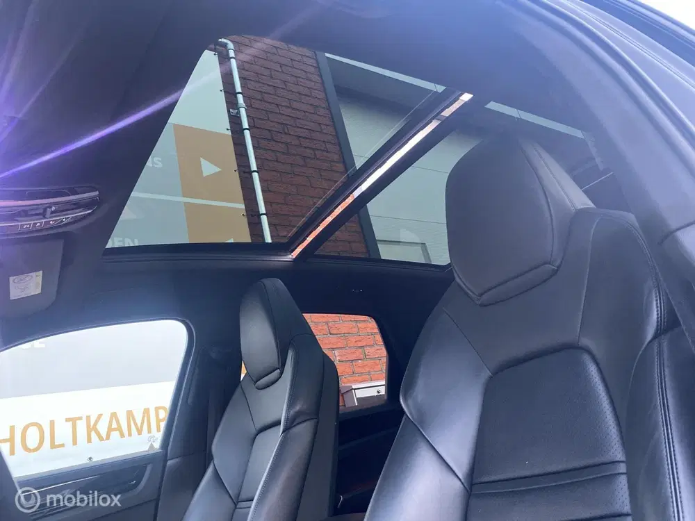 Porsche Cayenne 3.0 E-Hybrid PANO LUCHT BTW NL-AUTO uit 2021, foto 13