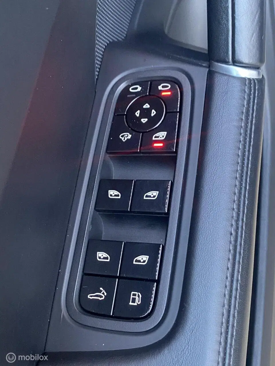 Porsche Cayenne 3.0 E-Hybrid PANO LUCHT BTW NL-AUTO uit 2021, foto 20