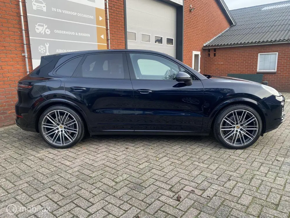 Porsche Cayenne 3.0 E-Hybrid PANO LUCHT BTW NL-AUTO uit 2021, foto 8