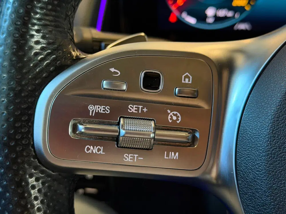 Mercedes-Benz GLB 200 AMG uit 2020, foto 19