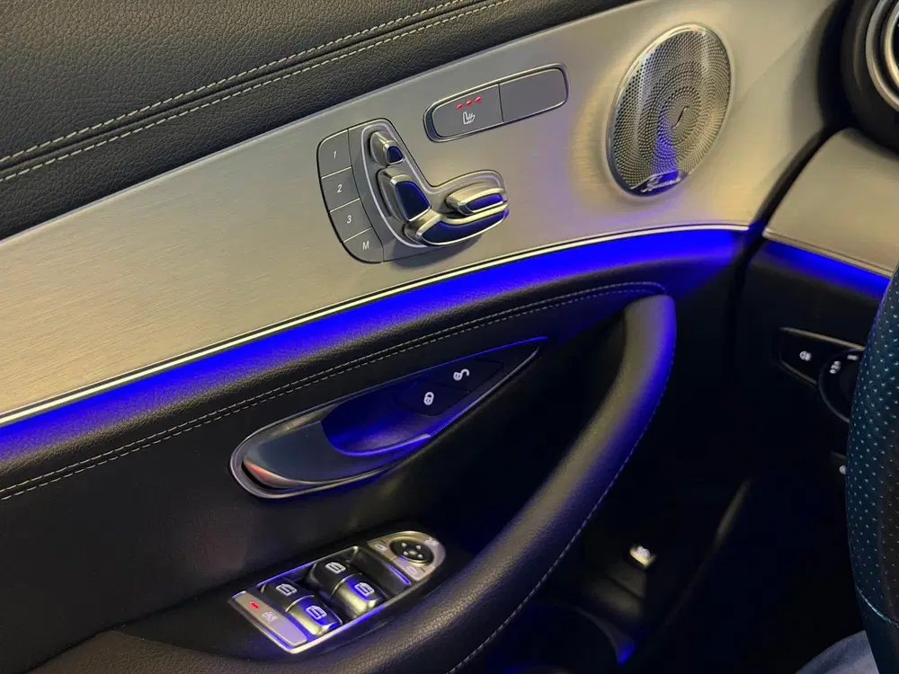 Mercedes-Benz E-Klasse 200 AMG Line uit 2020, foto 14