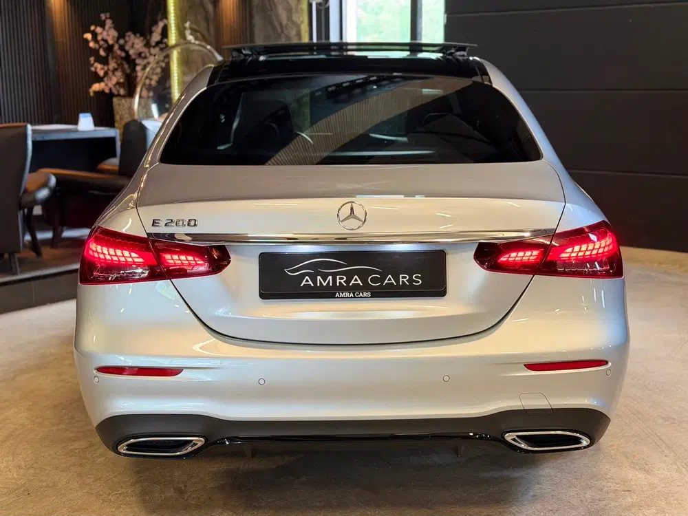 Mercedes-Benz E-Klasse 200 AMG Line uit 2020, foto 5