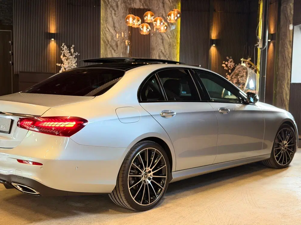 Mercedes-Benz E-Klasse 200 AMG Line uit 2020, foto 7