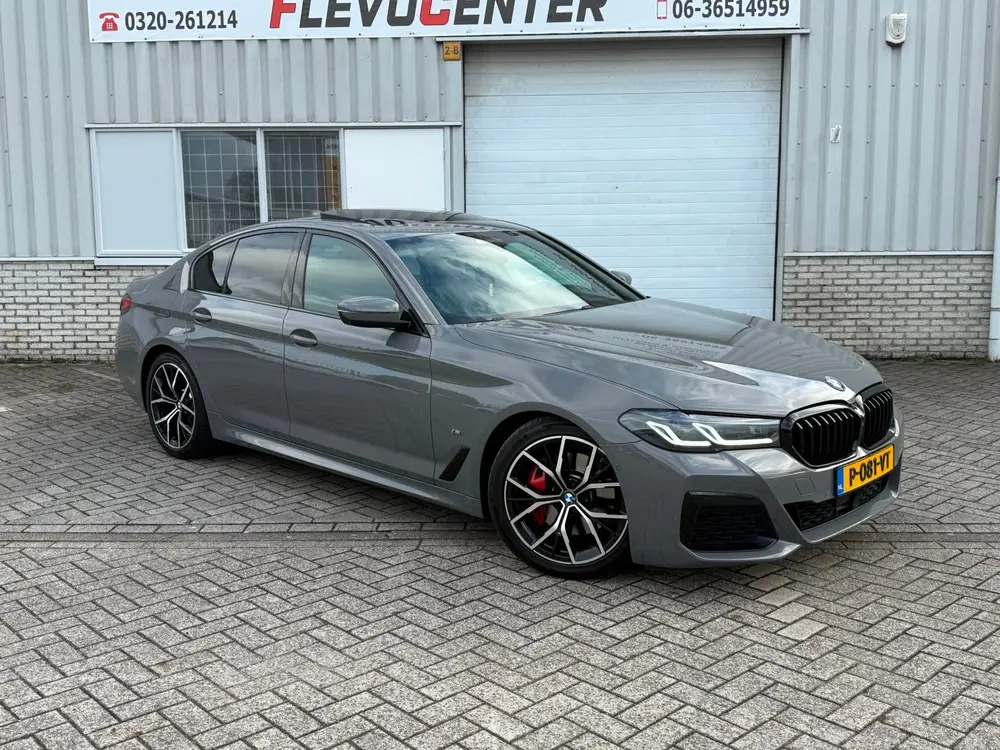 BMW 5-serie 520i High Executive Edition M Sport uit 2022, foto 6