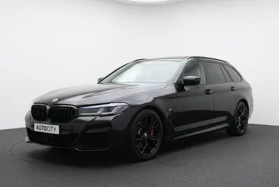 BMW 5-serie 5 Serie touring 530e M Sport Pano l Laser uit 2023
