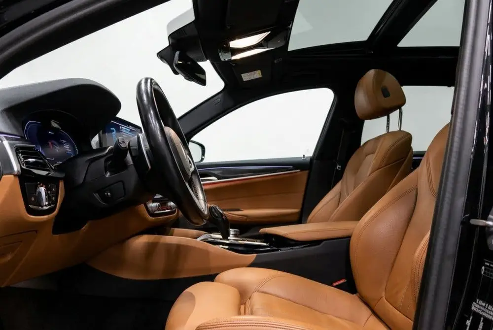 BMW 5-serie 5 Serie touring 530e M Sport Pano l Laser uit 2023, foto 9