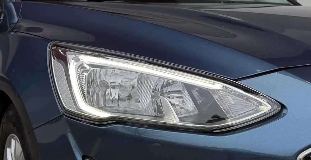 Ford Focus Wagon 1.0 EcoBoost Titanium Business uit 2019, foto 13