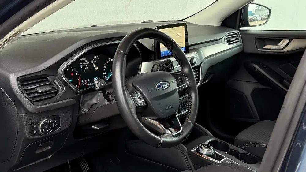 Ford Focus Wagon 1.0 EcoBoost Titanium Business uit 2019, foto 16