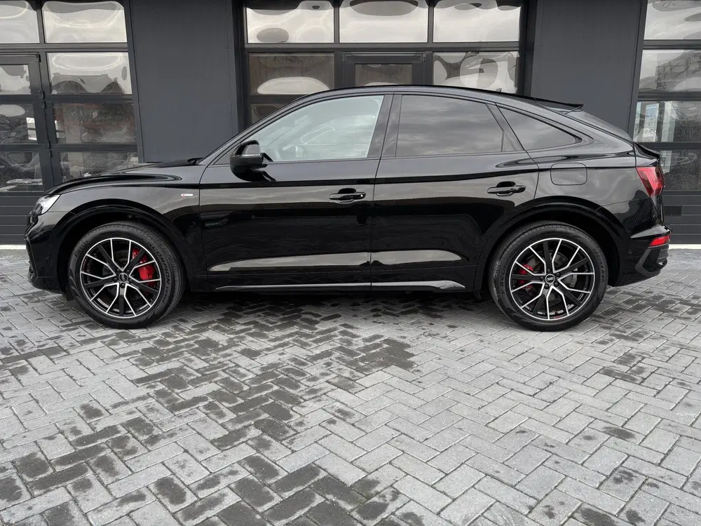 Audi Q5 55 TFSI e S-line RS Luchtvering Head-Up uit 2021, foto 17