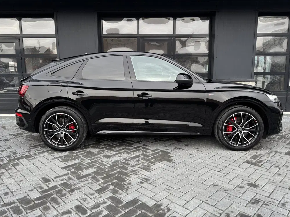 Audi Q5 55 TFSI e S-line RS Luchtvering Head-Up uit 2021, foto 2