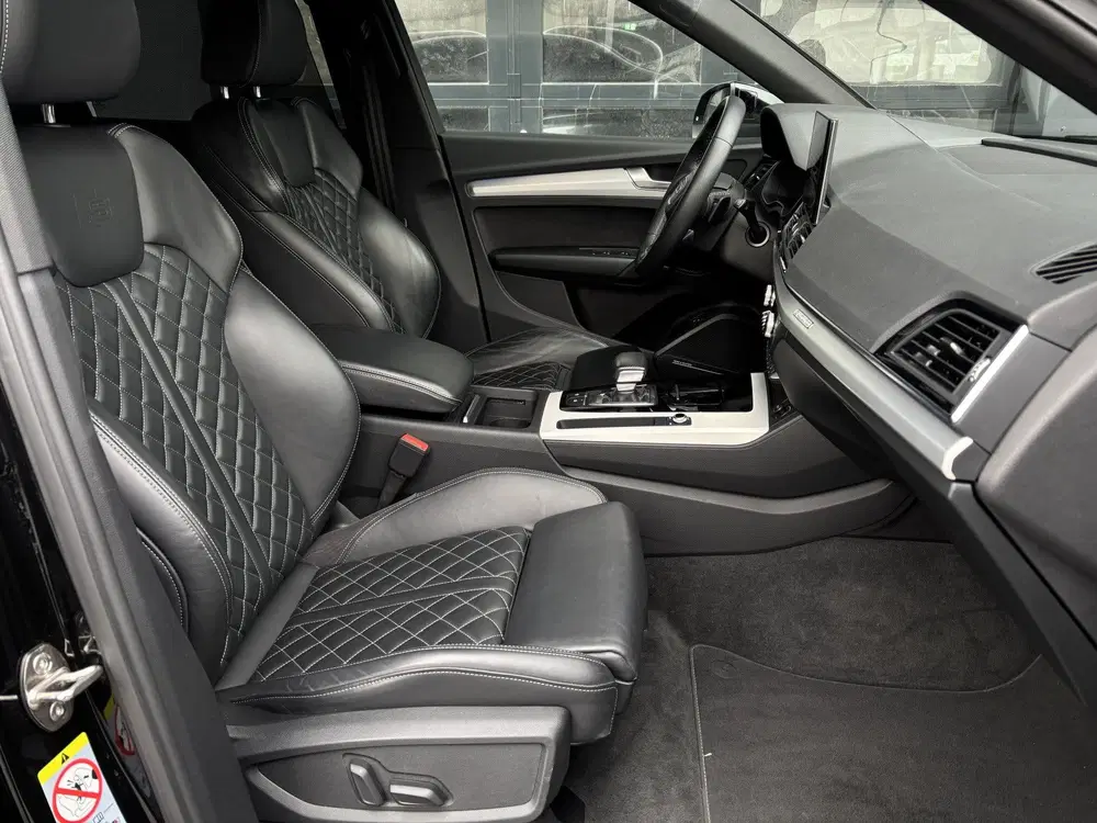 Audi Q5 55 TFSI e S-line RS Luchtvering Head-Up uit 2021, foto 4