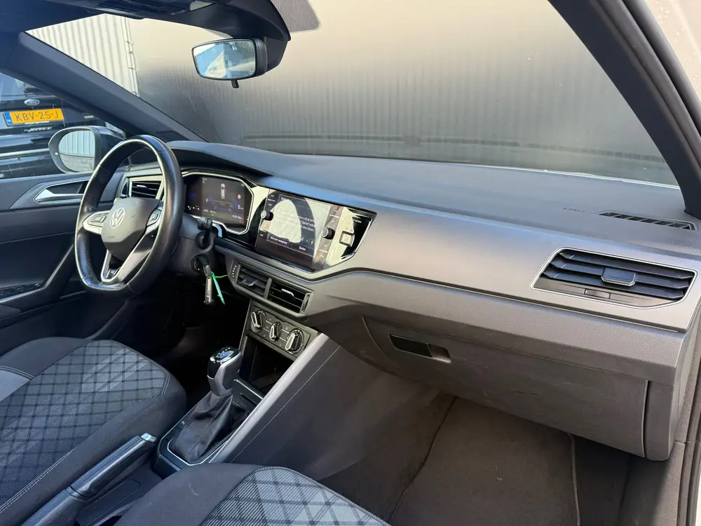 Volkswagen Taigo 1.5 TSI R-Line Business Pano Carplay Camera uit 2022, foto 19