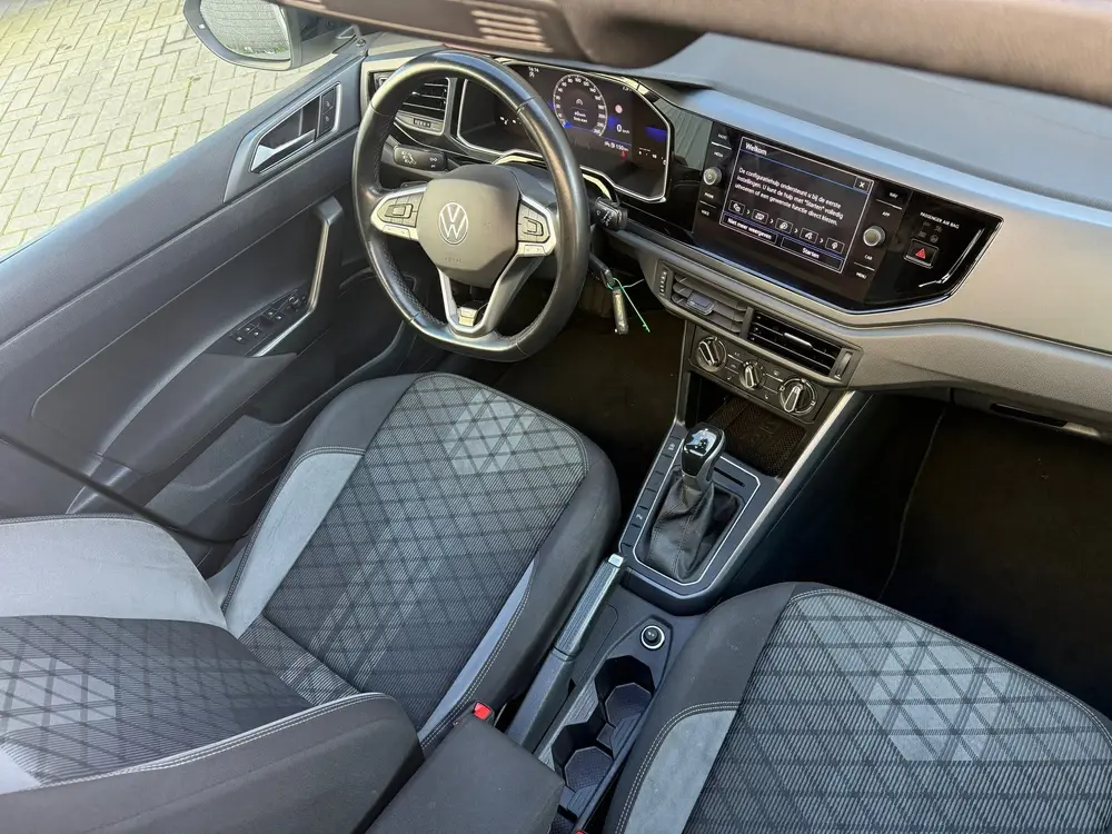 Volkswagen Taigo 1.5 TSI R-Line Business Pano Carplay Camera uit 2022, foto 3