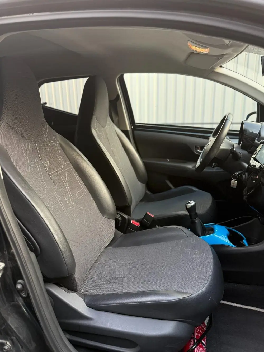 Toyota Aygo 1.0 VVT-i X-PLAY 72PK 2019 | CARPLAY | HALF-LEDE uit 2019, foto 10