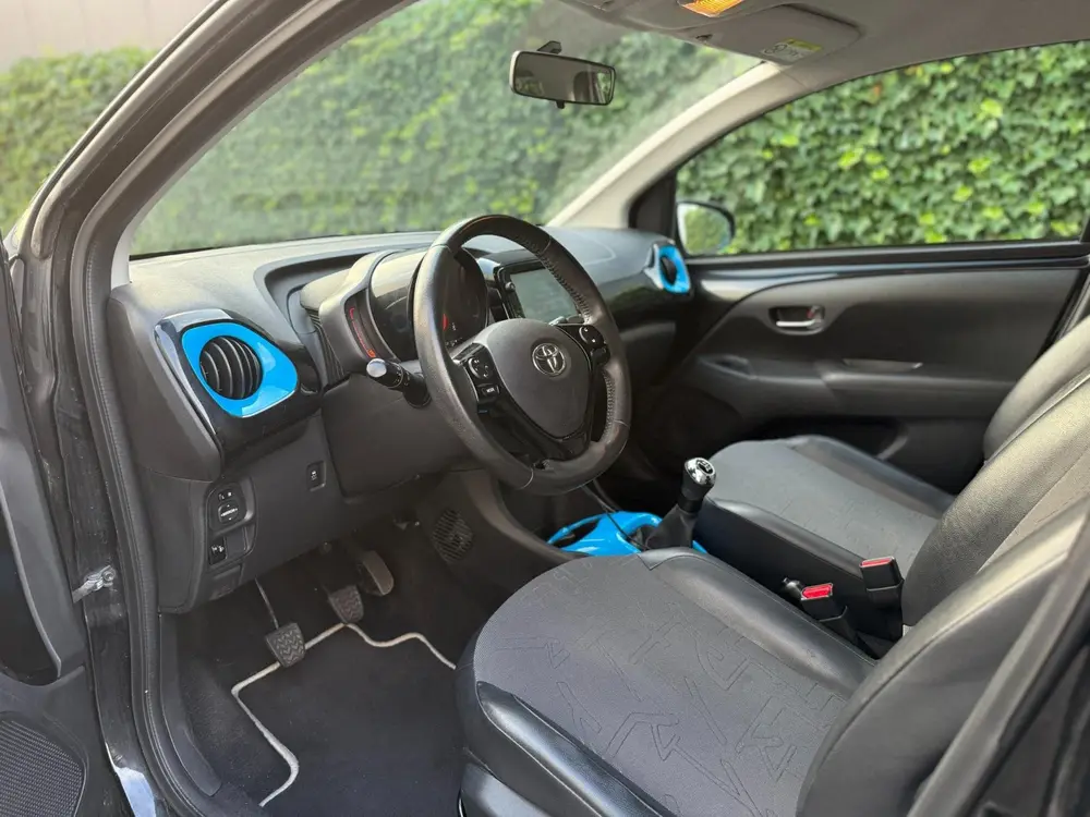 Toyota Aygo 1.0 VVT-i X-PLAY 72PK 2019 | CARPLAY | HALF-LEDE uit 2019, foto 7