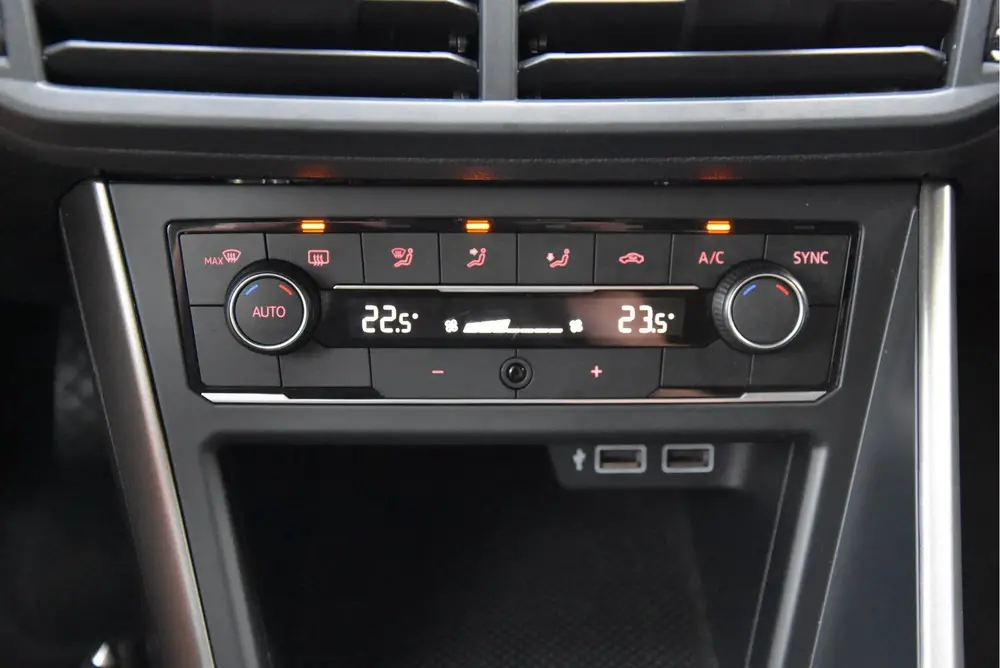 Volkswagen Polo 1.0 TSI 96 PK NAP ECC PDC Carplay Garantie uit 2019, foto 14