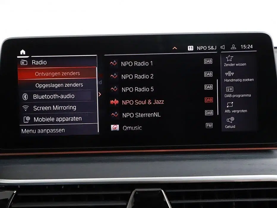 BMW 5-serie 5 Serie Touring 520i High Executive uit 2021, foto 16