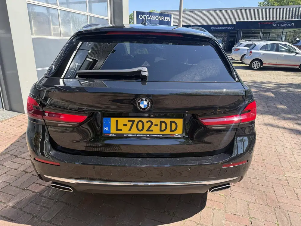 BMW 5-serie 5 Serie Touring 520i High Executive uit 2021, foto 6