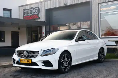 Mercedes-Benz C-Klasse 300 e AMG Line Pano uit 2021