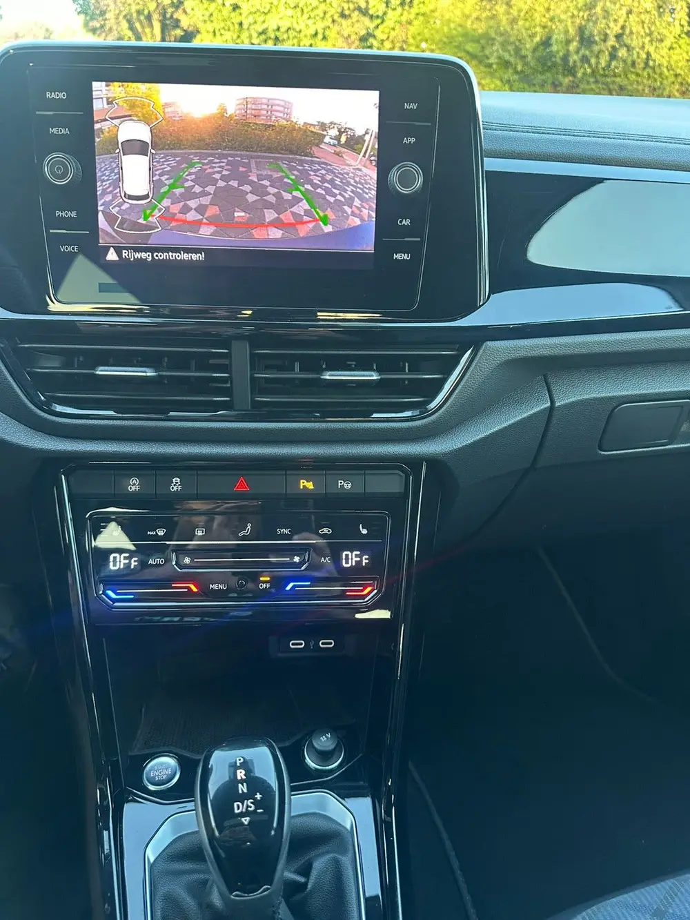 Volkswagen T-Roc 2.0 TSI 300pk 4Motion 7-DSG 2022  Akra uit 2022, foto 13