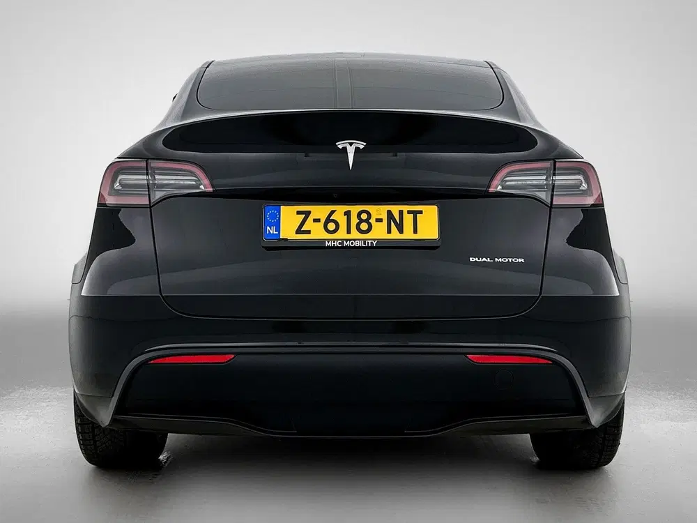 Tesla Model Y Long Range AWD 75 kWh uit 2024, foto 3