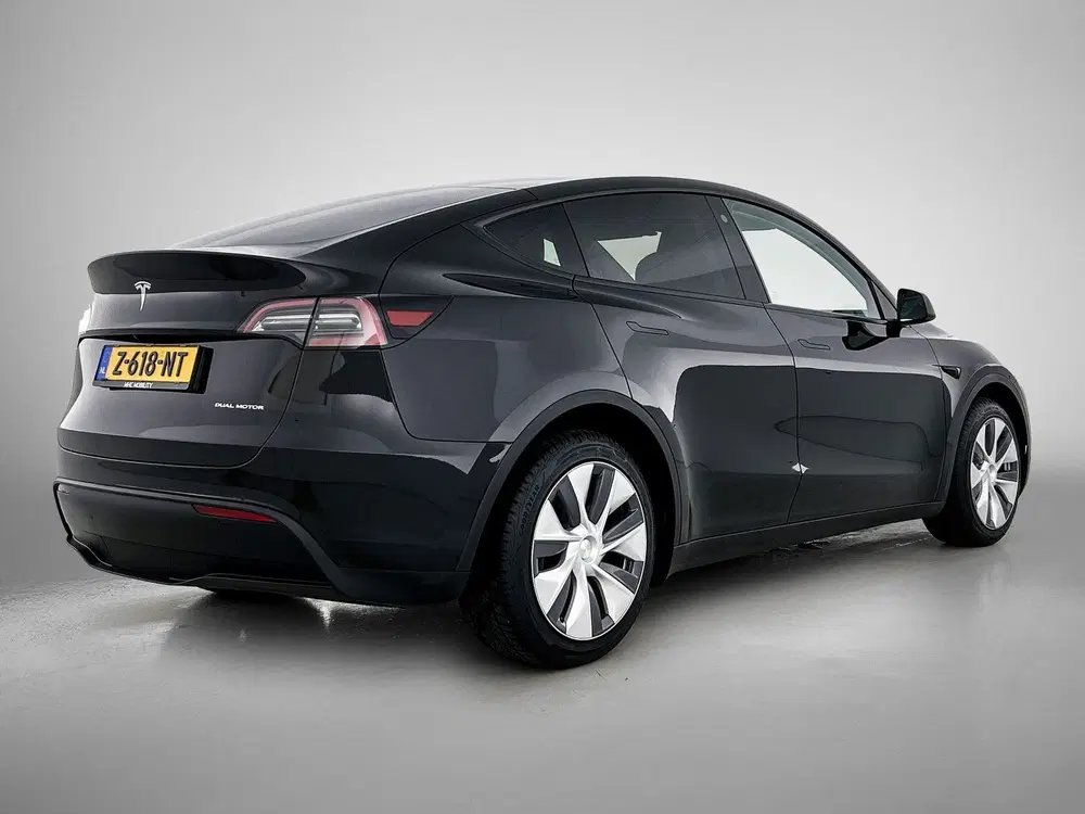 Tesla Model Y Long Range AWD 75 kWh uit 2024, foto 4