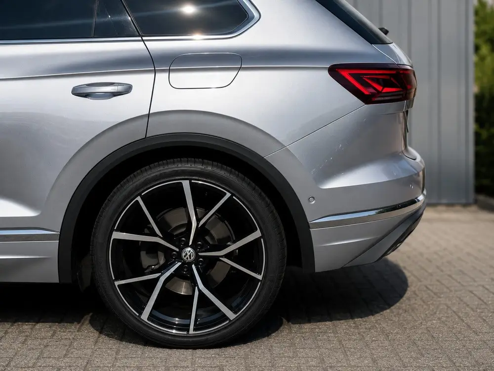 Volkswagen Touareg 3.0 TSI eHybrid | Massage | MatrixLED | T uit 2021, foto 5