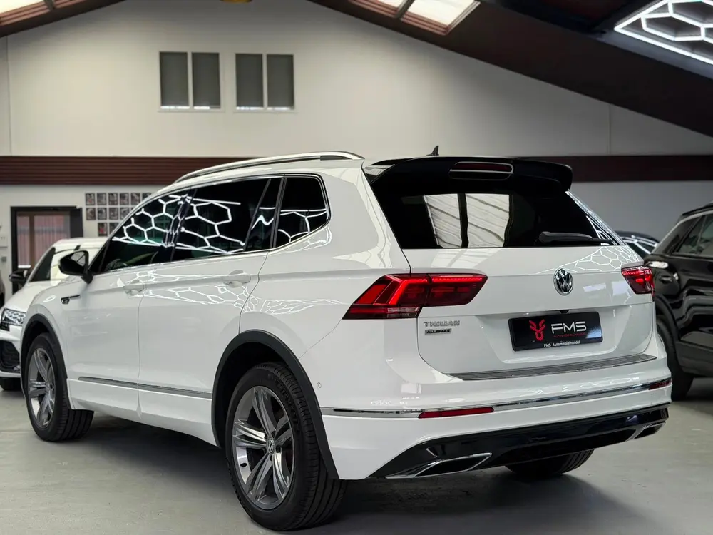 Volkswagen Tiguan Allspace 1.5 TSI R-Line CarPlay Camera 7p. uit 2020, foto 14