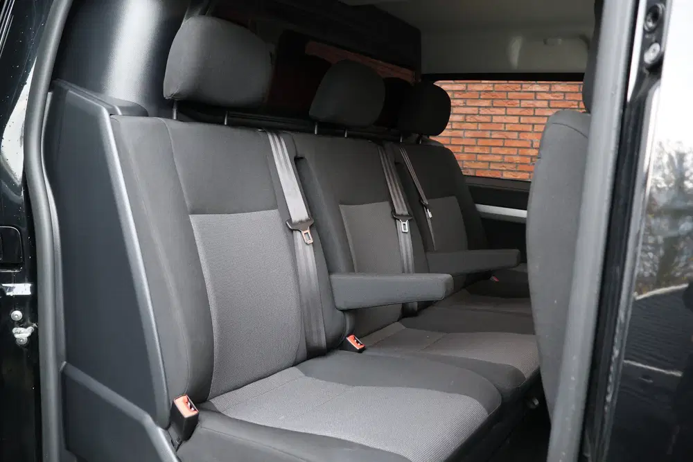 Peugeot Expert 2.0 BlueHDI 180 DC L3H1 XL uit 2021, foto 13