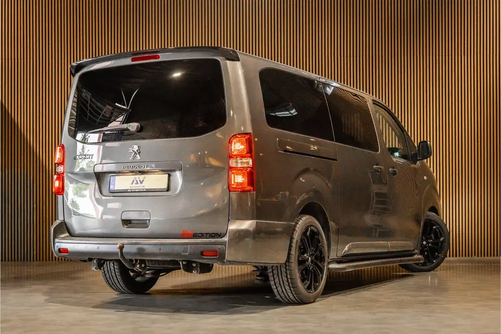 Peugeot Expert 2.0 BlueHDI 180 DC L3H1 XL uit 2021, foto 3
