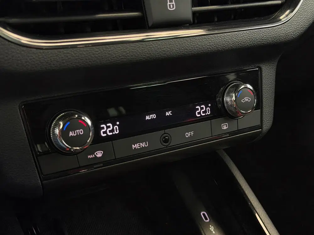 Skoda Kamiq 1.5 TSI Monte Carlo Pano CarPlay Camera uit 2020, foto 19