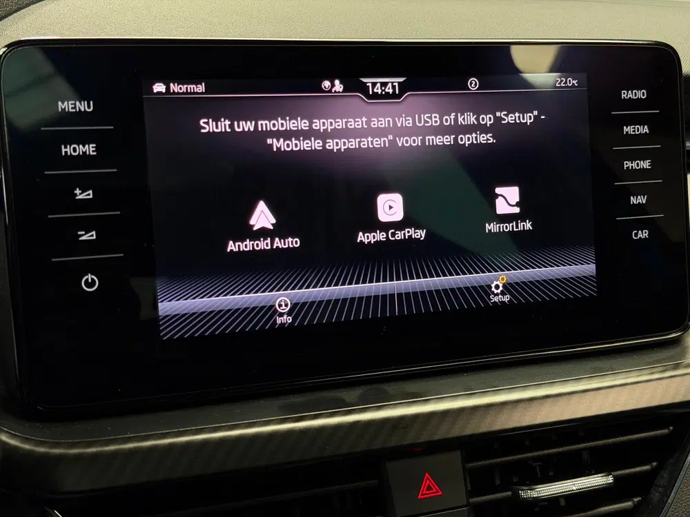 Skoda Kamiq 1.0 TSI Monte Carlo Pano Camera CarPlay uit 2022, foto 10