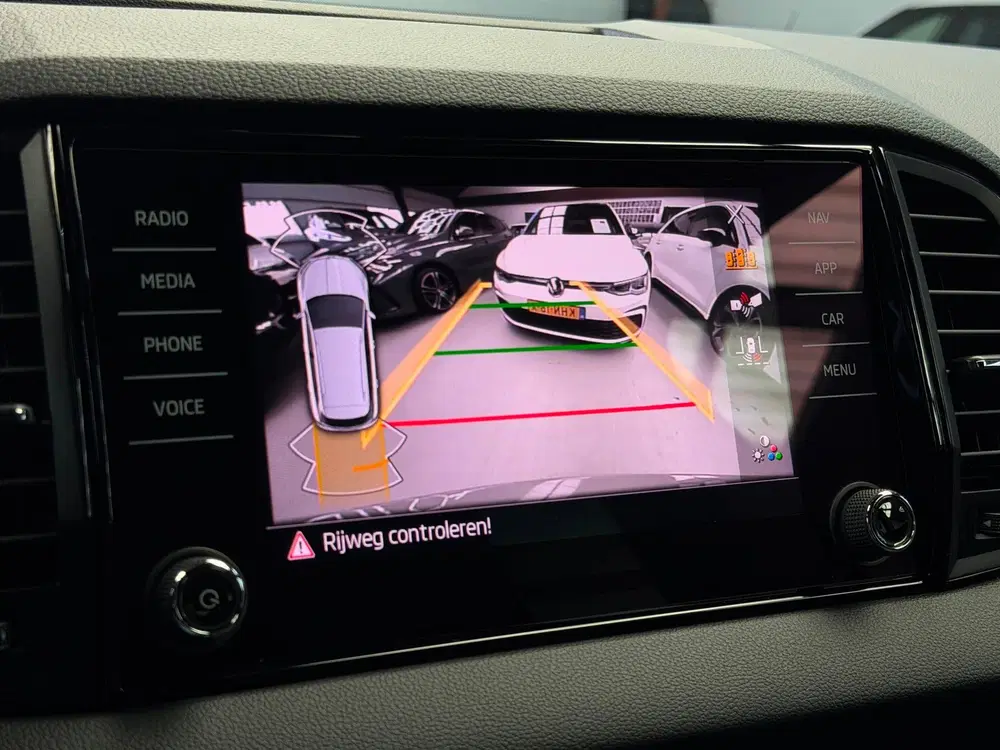 Skoda Karoq 1.5 TSI ACT Sportline CarPlay Nardo uit 2024, foto 17