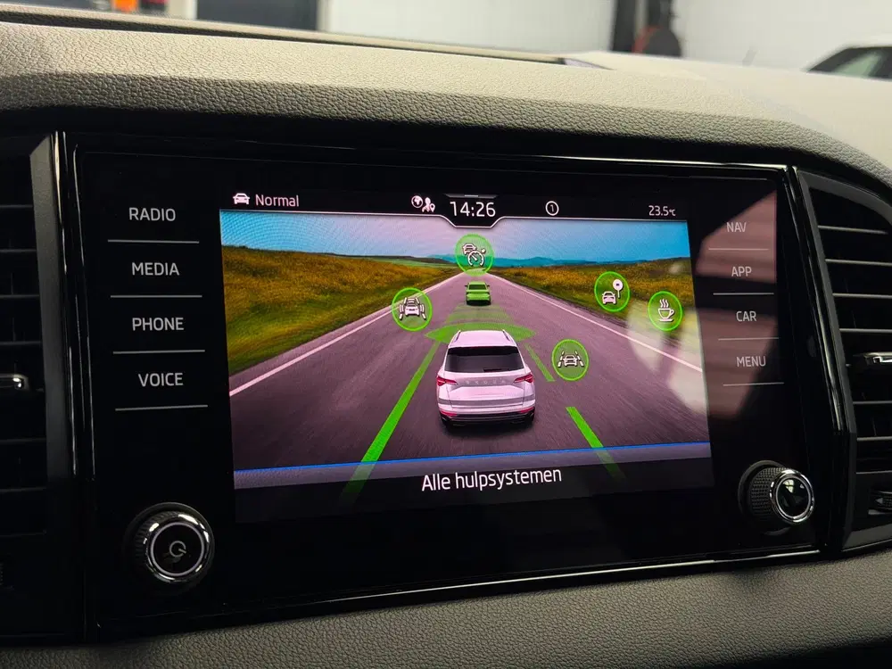Skoda Karoq 1.5 TSI ACT Sportline CarPlay Nardo uit 2024, foto 6