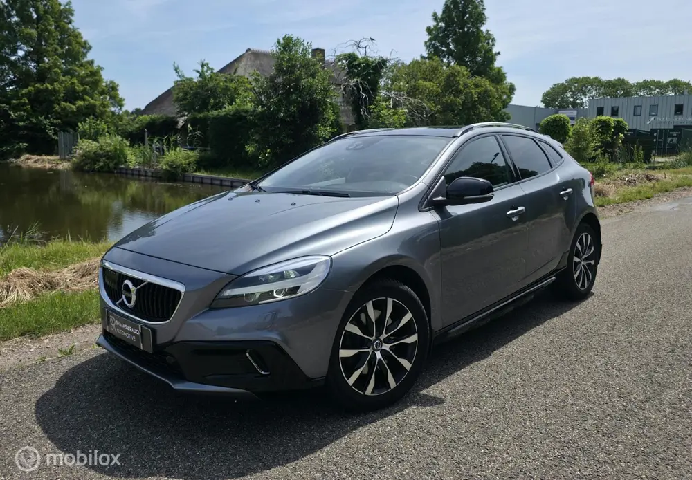 Volvo V40 Cross Country 1.5 T3 Polar+ uit 2019