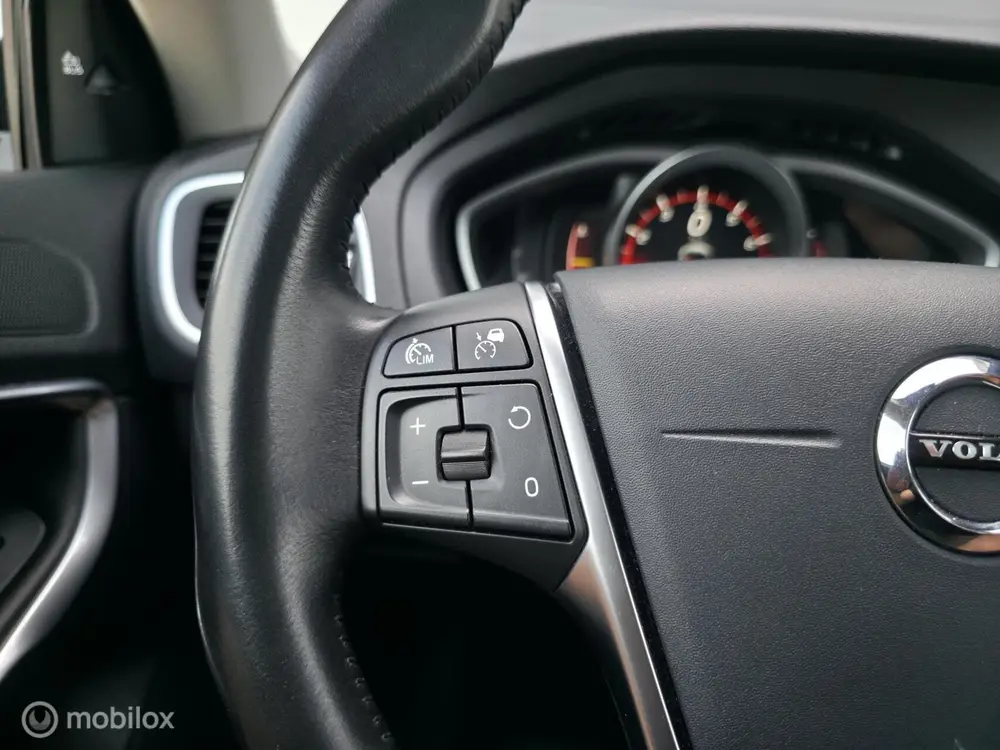 Volvo V40 Cross Country 1.5 T3 Polar+ uit 2019, foto 19