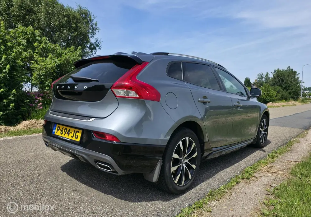 Volvo V40 Cross Country 1.5 T3 Polar+ uit 2019, foto 4