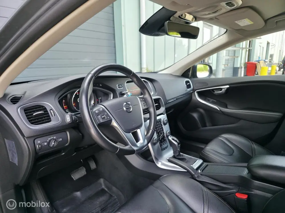 Volvo V40 Cross Country 1.5 T3 Polar+ uit 2019, foto 6
