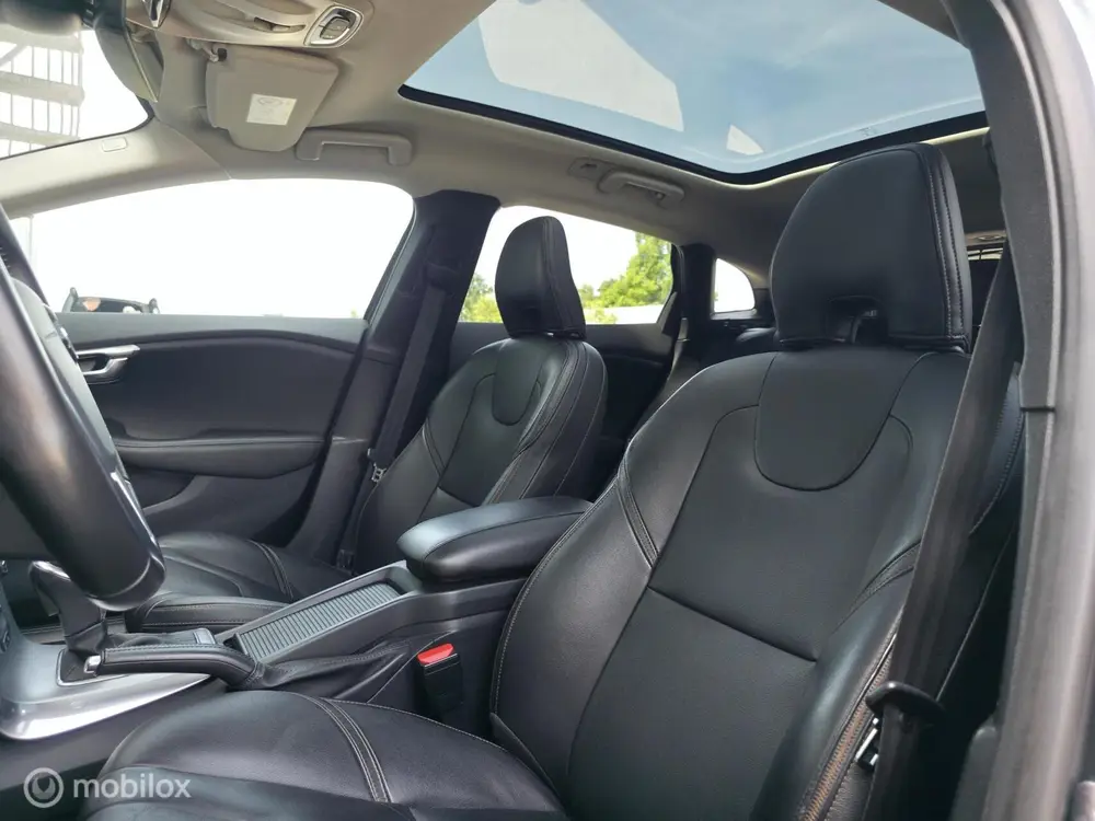 Volvo V40 Cross Country 1.5 T3 Polar+ uit 2019, foto 7