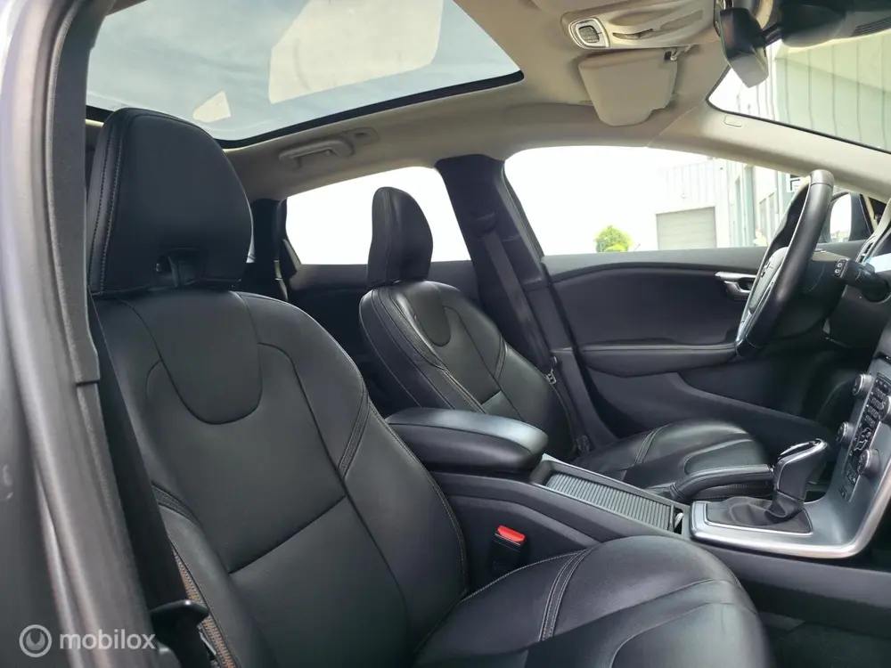 Volvo V40 Cross Country 1.5 T3 Polar+ uit 2019, foto 9