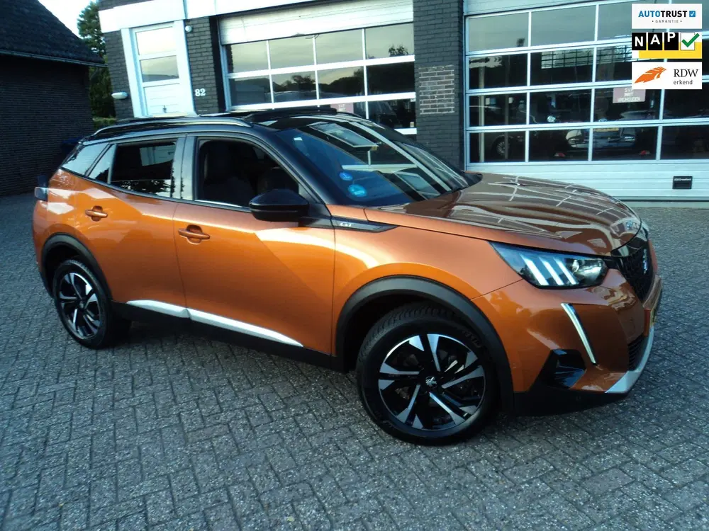 Peugeot 2008 1.2 PureTech 130 GT uit 2022