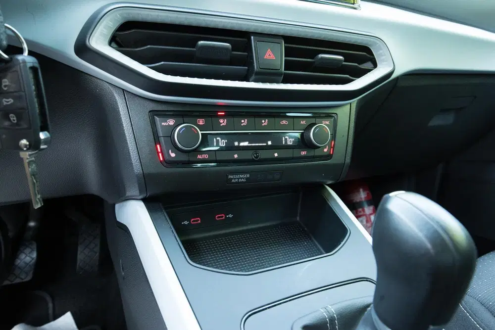 SEAT Arona 1.0 EcoTSI Style Business Connect uit 2024, foto 15