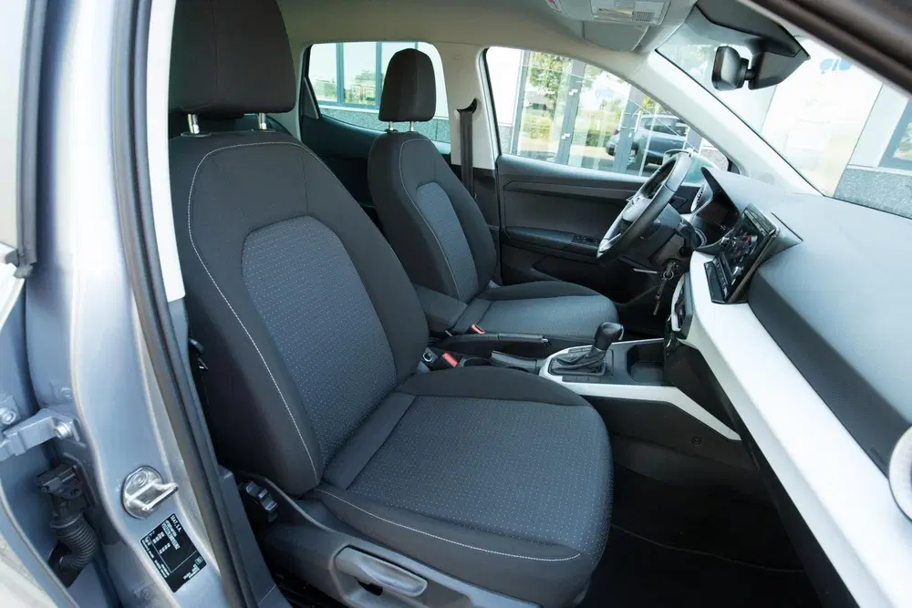 SEAT Arona 1.0 EcoTSI Style Business Connect uit 2024, foto 19