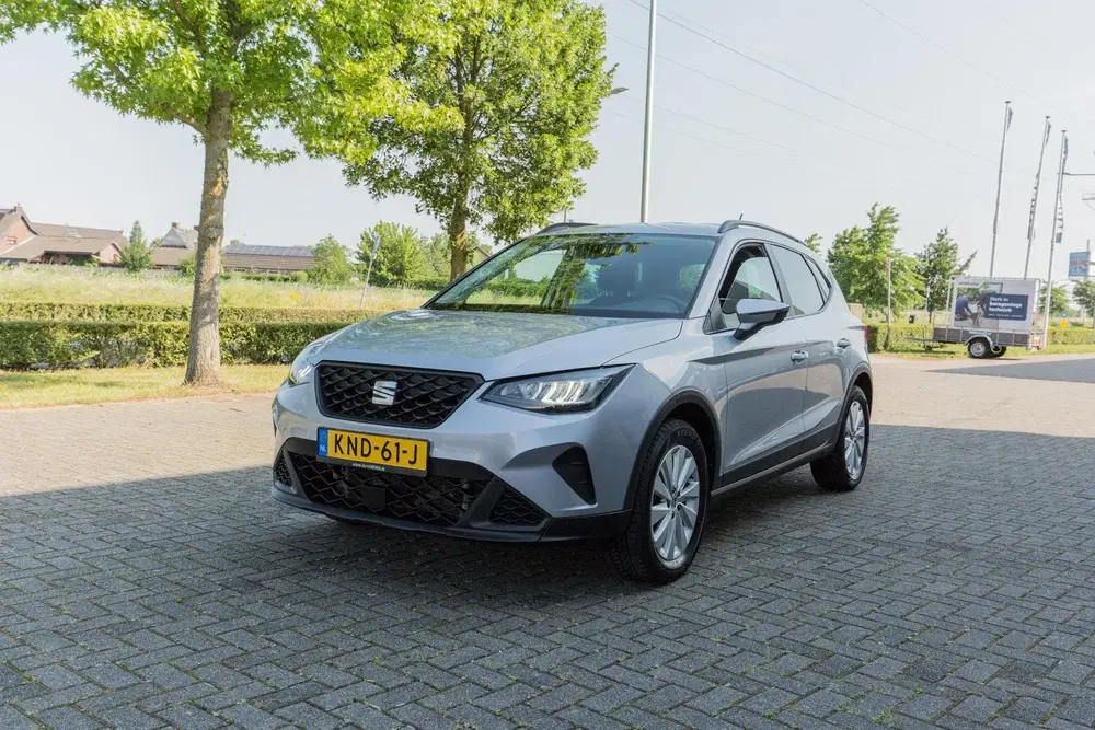 SEAT Arona 1.0 EcoTSI Style Business Connect uit 2024, foto 2