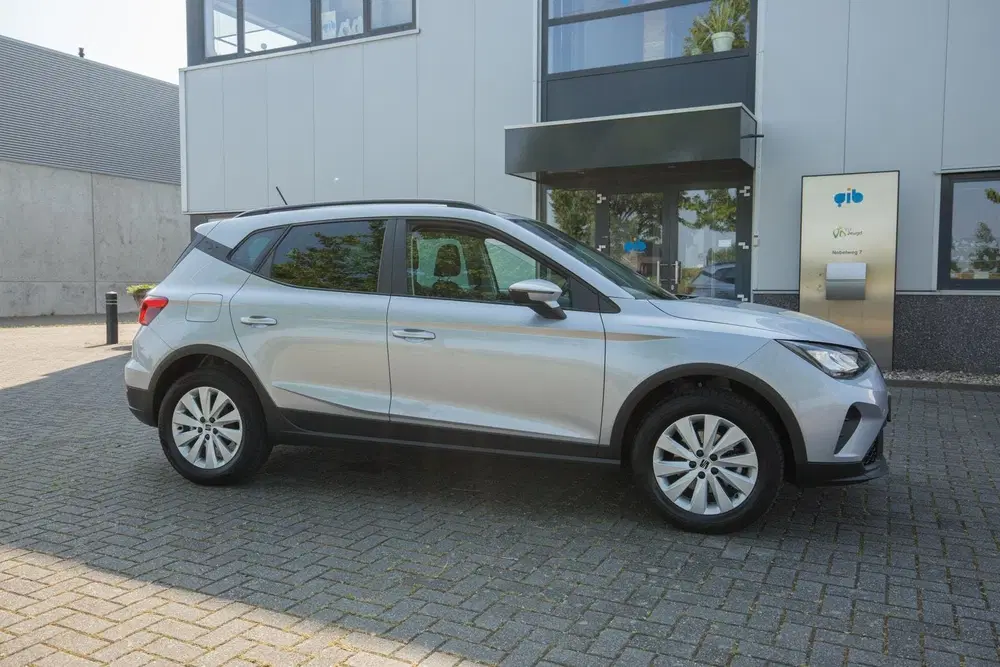 SEAT Arona 1.0 EcoTSI Style Business Connect uit 2024, foto 5
