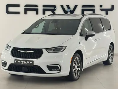 Chrysler Pacifica 3.6 V6 Hybride Pinnacle (bj 2023) uit 2023